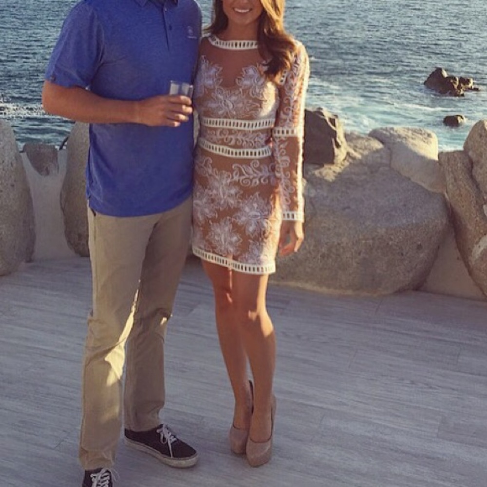 Desert Mini Lace Long Sleeve White/Nude Dres/